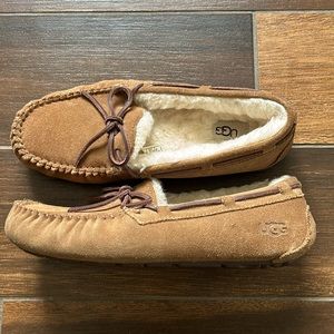 UGG Dakota Slipper Chestnut Suede Size 8